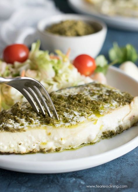 If you love mild whitefish, this easy grilled halibut is an easy recipe to make. Topped with a homemade pesto sauce, you will love making this grilled whitefish recipe. Pesto Fish Recipes, Halibut Steak Recipe, White Fish Recipes Healthy, Recipe With Pesto, Grilled Halibut Recipes, Pesto Fish, Grilled Cod, Cod Fish Recipes, Healthy Pesto