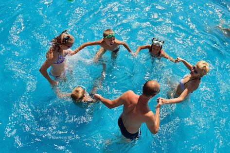 Family Swimming Pool, Family Pool Photoshoot, Pool Photoshoot, Children Holding Hands, Family Playing, Family Swimming, Swimming Pool Photos, 2024 Family, Family Of 6