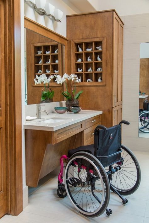 Wheelchair-Accessible Bathroom Roll Under Bathroom Vanity, Ada Compliant Bathroom Design, Ada Bathroom Design, Carla Aston, Universal Design Bathroom, Mom Bathroom, Accessible Bathrooms, Accessible House, Accessible Bathroom Design