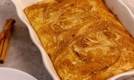 Cinnamon Roll Pancake Bake (Easy & Macro-Friendly!) Kodiak Pancake Mix Recipes, Pancake Bake, Macro Breakfast, Healthy Macros, High Protein Pancakes, Macro Recipes, Pancake Mix Recipes, Bake Easy, Clean Breakfast