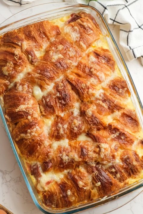 Croque Monsieur Breakfast Casserole - Reluctant Entertainer Croque Monsieur Croissant Casserole, Frozen Biscuit Breakfast Casserole, Croque Monsieur Breakfast Casserole, Croque Madame Casserole, Croque Monsieur Casserole, Breakfast Casserole With Croissants, Breakfast Casserole Ideas, Breakfast Croissant, Brunch Egg Casserole