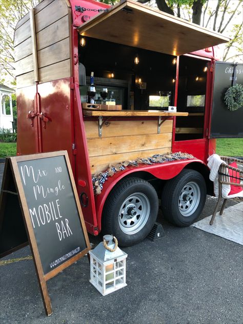 Mix & Mingle Mobile Bar I Milford, CT Full service bar on wheels! Old Horse Trailer Remodel, Cupcake Cart, Plant Trailer, Beer Wagon, Trailer Updates, Horse Trailer Bar, Flower Stall, Meet The Owner, Trailer Bar