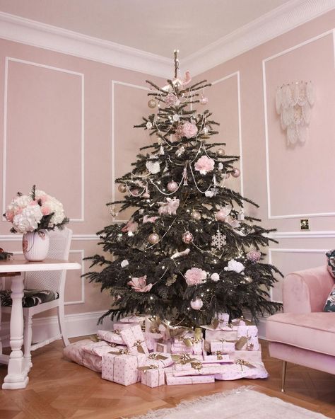 Freddy My Love Christmas, Freddy My Love Room, Light Pink Christmas Tree Aesthetic, Christmas Pink Room Decor, Pink Christmas Tree Bedroom, Prelit Christmas Tree Pink, Freddy Cousin Brown, Little Pink Christmas Tree Girl Rooms, Freddy My Love