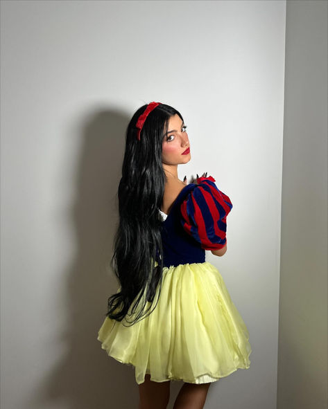 #ad #amazonaffiliate Find all these pieces in my Snow White Costume Amazon Shop! snow white | snow white costume | disney princess costume | women's halloween costume | fairytale costume | princess | snow white dress | halloween 2023 | affordable halloween ideas | pumpkins | last minute costumes Black Hair Halloween Costumes, Disney Costumes For Women, Affordable Halloween Costumes, Disney Princess Halloween Costumes, Brown Hair Halloween Costumes, Snow White Halloween Costume, Snow White Outfits, Snow White Hair, Disney Princess Costumes