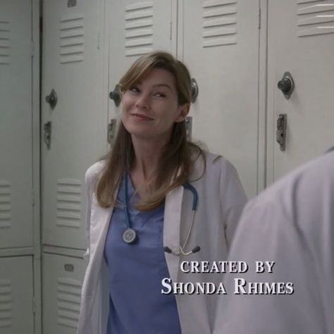 Meredith Grey Season 1, Greys Aesthetic, Greys Anatomy Season 1, Grey Icons, Shonda Rhimes, Meredith Grey, Gray Aesthetic, Private Practice, Grey's Anatomy