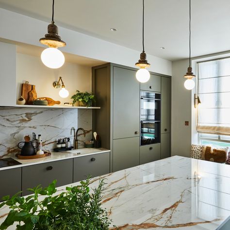 5 kitchen worktop trends to update your design | Ideal Home Pink Plant Pot, Ideal Home Magazine, Kitchen Planning, New Home Kitchen, Kitchen Ideals, Summer Furniture, Kitchen Designer, Plant Lights, Kitchen Magnet