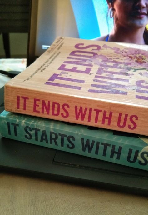 It Ends With Us
It Starts With Us It Ends With Us Chapter 1, Hoover Books, Colleen Hoover Books, It Ends With Us, Book Nook, Dear Reader, Colleen Hoover, Chapter Books, Book Nooks