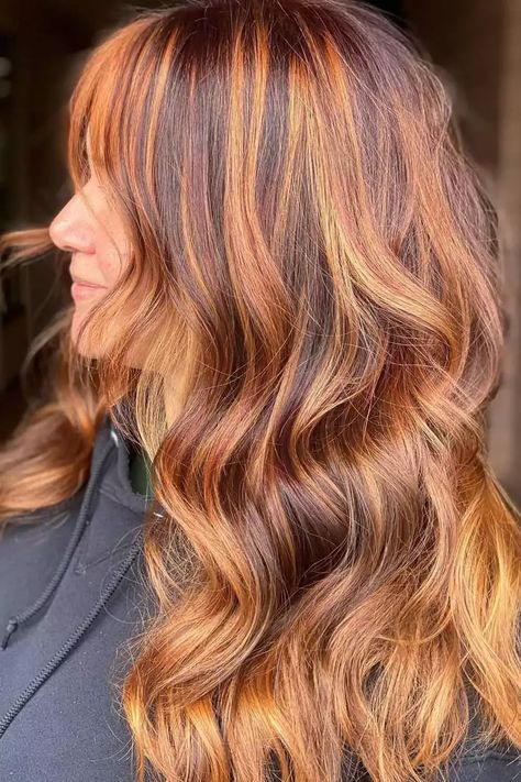 Brown Balayage with Bold Copper Highlights Balayage Vs Ombre, Copper Blonde Balayage, Balayage Hair Copper, Auburn Balayage, Balayage Hair Color Ideas, Balayage Hair Color, Natural Red Hair, Copper Highlights, Red To Blonde