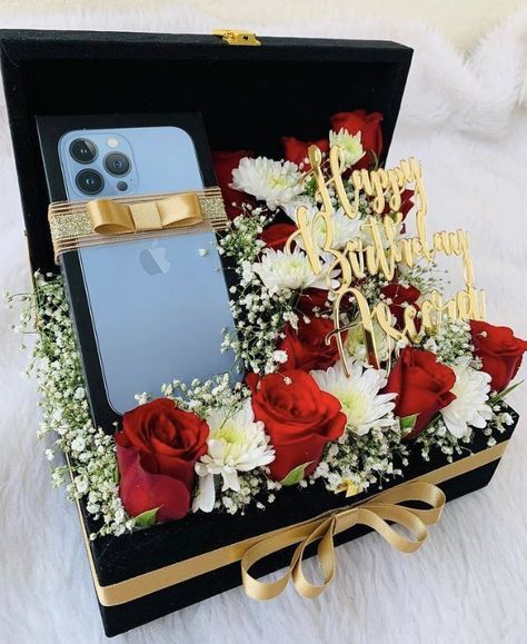 Iphone Gift Hamper, Phone Gift Surprise, Gift And Flowers, Iphone Gift, Wedding Gift Hampers, Hampers For Her, Iphone Gifts, Wedding Gift Pack, Phone Gift