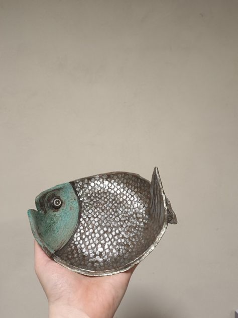 Ceramic Fish Plate, Clay Fish, Fish Plate, Ceramic Fish, Hand Built Pottery, Pottery Classes, Pottery Ideas, Hand Built, Clay Art