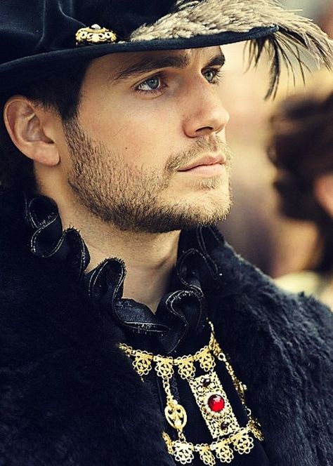 The Tudors (2007 - 2010) Starring: Henry Cavill as Charles Brandon, 1st Duke of Suffolk. Charles Brandon, The Tudors, King Henry Viii, 다크 판타지, Actrices Hollywood, The Tudor, Man Of Steel, Henry Cavill, Prince Charming