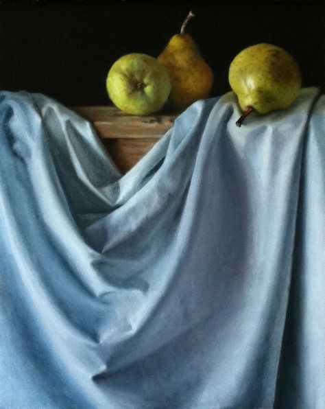 Drapery is fascinating object for painting in all its complexity and simplicity. Drapery Drawing, Still Life Artists, Still Life Images, Fabric Photography, Photographie Portrait Inspiration, Living On The Edge, Still Life Photos, Fruit Painting, Still Life Drawing