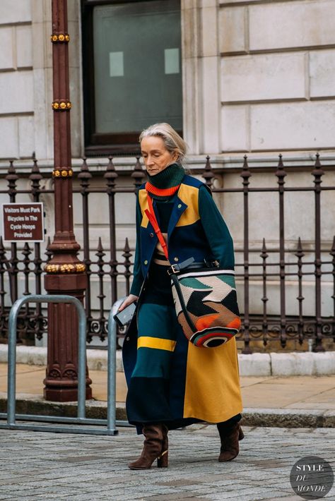 Fw 2023 Street Style, Sustainable Fashion Upcycling, Brown Boots Fashion, Lucinda Chambers, 2023 Street Style, Colorful Street Style, Style At A Certain Age, Reportage Photography, Advanced Style