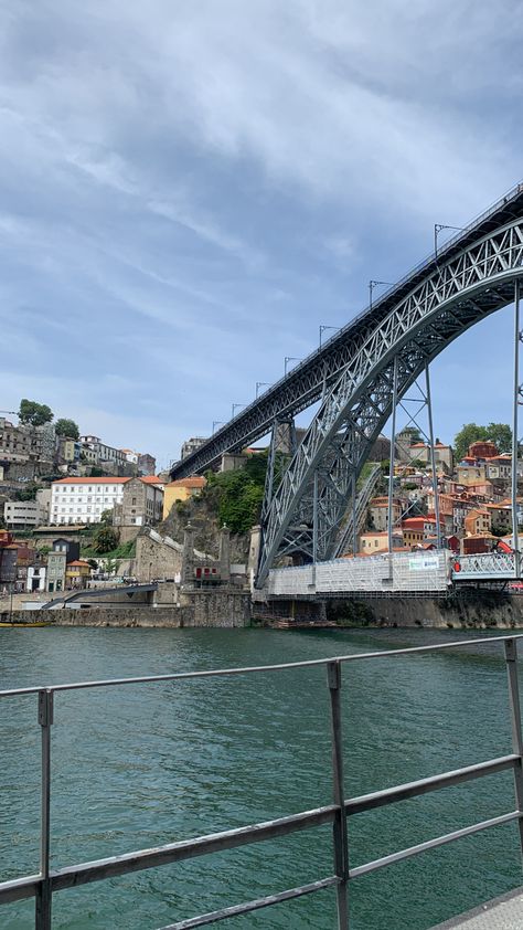 Porto Portugal, Sydney Harbour Bridge, Fake Story, Pretty Places, Study Abroad, Places To Travel, Travel Destinations, Instagram Story, Portugal