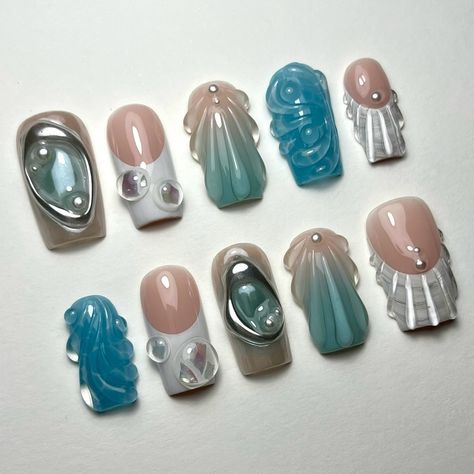 beachy nails for me 🐚🫧🩵 white bubble french recreated from @hotebonynailz & shell frenchies recreated from @gelxbygrace 🫶🏻 shown on Medium Square @esvynails code HOTGURL10 - Perfectionist rubber base @southtxnailsupply code REALHOT10 - Swimming Pools gel polish - Gel glue @functionofvex code HOTGURL - Groove Aura Melt Palette #mermaidnails #mermaidcore #3dnails #shellnails #3dnailart #pressons #pressonnails #peessonnailsforsale #customnails #chromenails #luxurypressonnails #nailsnailsna... Bubbly Nail Art, Square Shell Nails, Shell Nails Square, Swimming Pool Nails, Pool Nails, Generator Accessories, Luv Nails, Bubble Nails, Beachy Nails