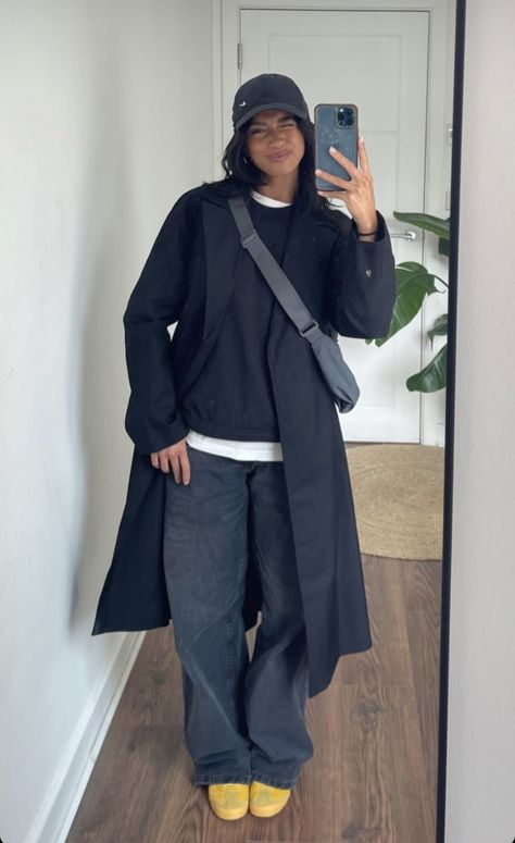 Blue Jeans Black Loafers Outfit, Hip Hop Winter Outfits, Hipster Date Night Outfit, Outfits With A Shawl, Nyc Bar Outfit Winter, Wool Coat Casual Outfit, Winter Outfits Wardrobe, Gray Trench Coat Outfit Winter, Medium Size Winter Outfits