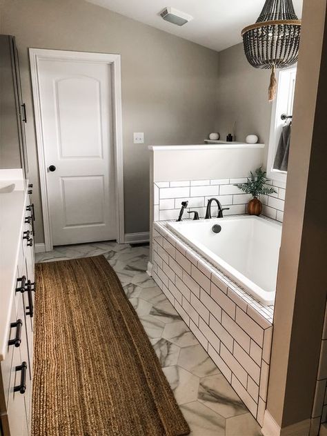 Master Bathrooms With Jacuzzi Tubs, Two Wall Bathtub, Dream Bathroom Master Baths Bathtubs Soaker Tub, Build In Tub Bathroom, Toilet Beside Tub, Farmhouse Drop In Tub, Farmhouse Jacuzzi Tub, Soaker Tub With Tile Surround, Modern Bathroom With Soaking Tub