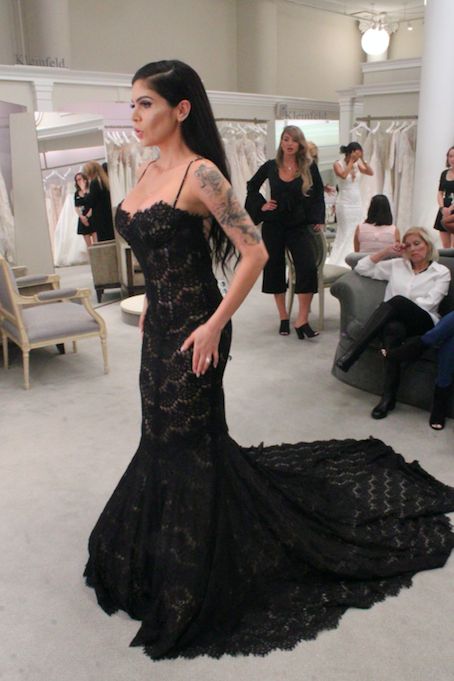 Brides Dresses, Black Wedding Gowns, Say Yes To The Dress, Black Wedding Dress, Discount Wedding Dresses, Gothic Wedding Dress, Pnina Tornai, Dark Wedding, Bridal Ball Gown