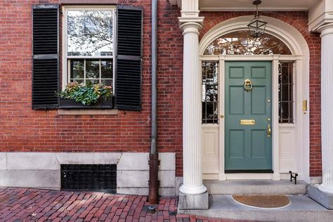 11 Front Door Colors for a Red Brick House - Homenish Vintage Front Door, Brick House Front Door Colors, Teal Front Doors, Red Brick Exteriors, Front Door Color, Best Front Door Colors, Exterior Door Colors, Shutter Colors, Best Front Doors