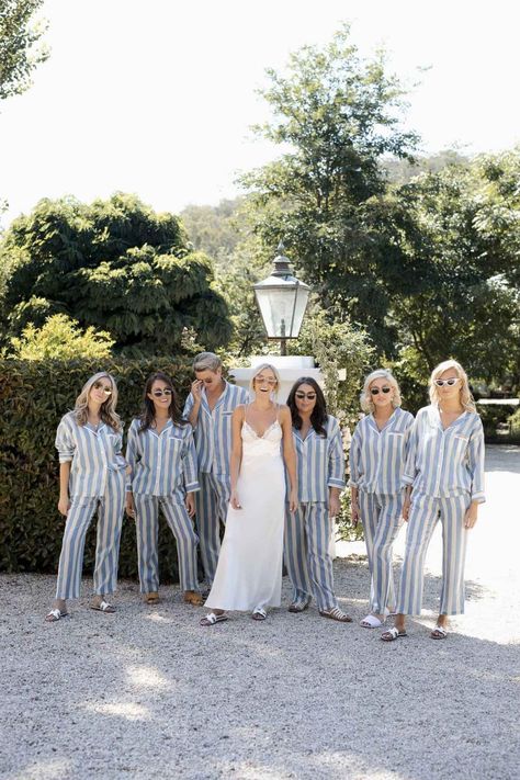 Working on an elevated wedding day, effortless and chic. Via @vogue Bridesmaid Get Ready Outfit, Vogue Bride, Bride And Her Bridesmaids, Bridal Party Getting Ready, Bridesmaid Pjs, Bridal Squad, Bridal Party Outfit, Bridesmaid Getting Ready, Vogue Wedding