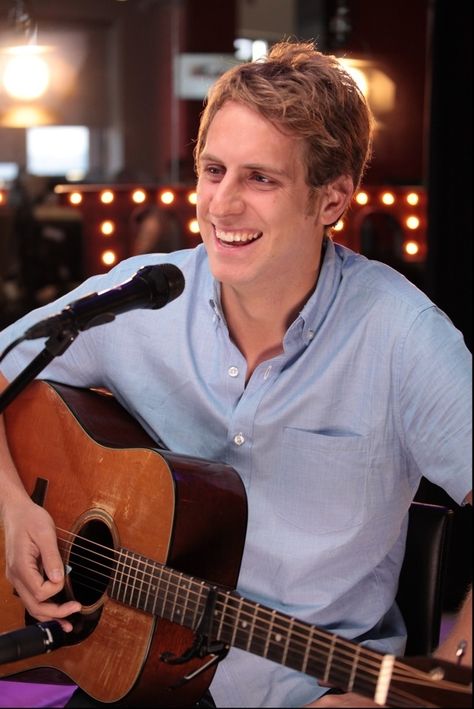 Ben Rector, I love you. Ben Rector, He Is My Everything, Famous Faces, Staying Alive, Man In Love, Music Love, Live Streaming, Singer Songwriter, Favorite Celebrities