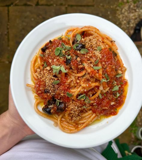 TOMATO & ANCHOVY PASTA: SUNDAY SAUCE #2 Oven Pasta, Anchovy Pasta, Sunday Sauce, Easy Foods, San Marzano Tomatoes, Canning Tomatoes, Food Easy, How To Can Tomatoes, Love Eat