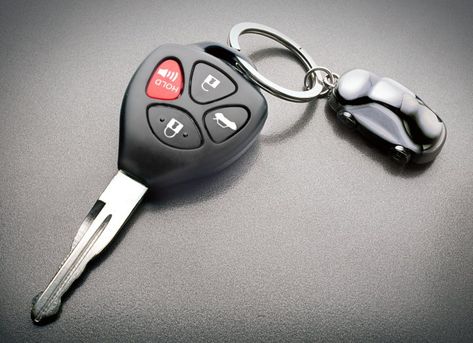 Is Your Car Key Fob Vulnerable to This Simple Replay Attack? | PCMag Seductive Photos, Dump Trucks For Sale, Wireless Transmitter, Old Key, Car Key Fob, Car Hacks, Lenovo Thinkpad, Stop It, Trucks For Sale