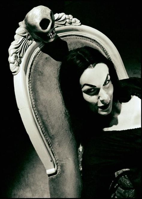 Maila Nurmi, Dennis Stock, Gothic Culture, Vampire Goth, Morticia Addams, Retro Horror, Goth Women, Horror Icons, Bride Of Frankenstein