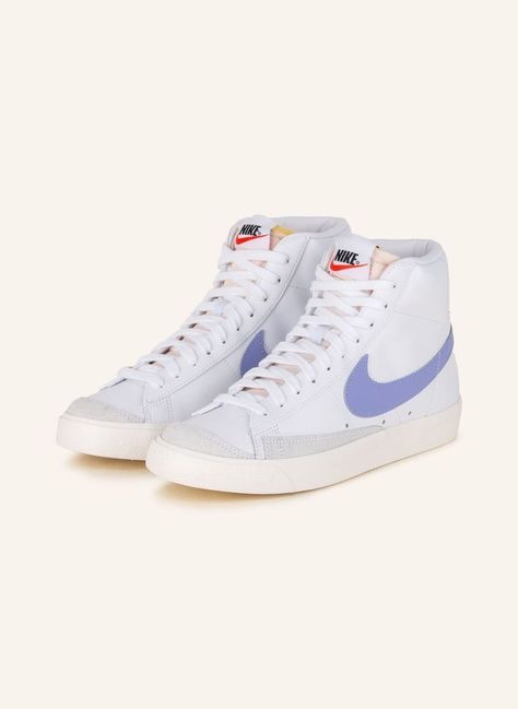 Nike Hightop, Blazer Shoes, Light Grey Leggings, Blazer Mid 77 Vintage, Hightop Sneakers, All Nike Shoes, Cute Sneakers, Blazer Mid, Logo Label