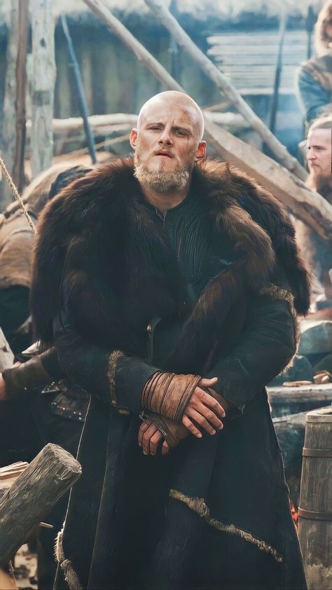 Ragnar Lothbrok Haircut, Alexander Ludwig Vikings, Cool Backrounds, Bjorn Vikings, Viking Wallpaper, Ragnar Lothbrok Vikings, Peaky Blinders Thomas, Viking Series, Joker Images