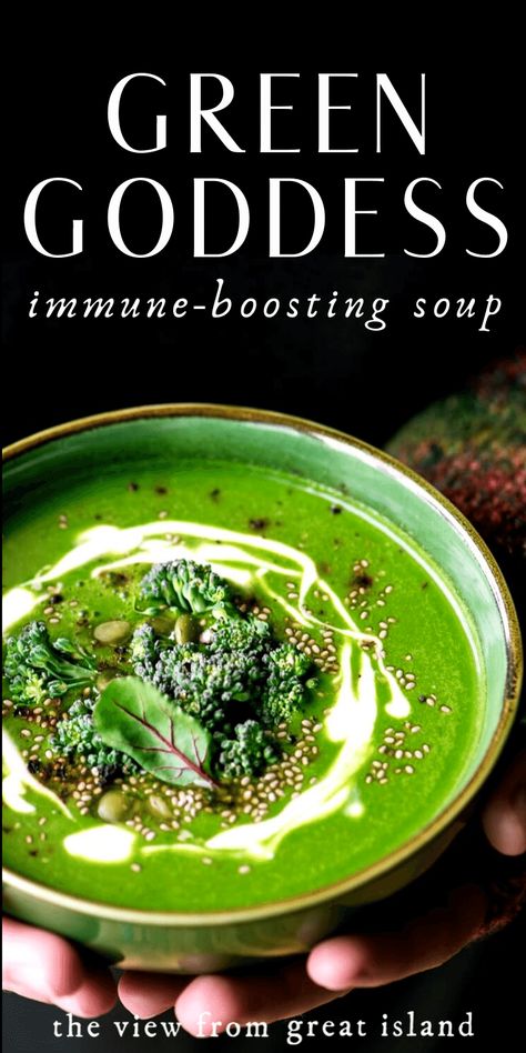 Green Goddess Immune Boosting Soup ~ this nourishing soup is the cold weather equivalent to your power smoothie.  It's a vibrant soup packed with everything you need to get through cold and flu season without so much as a sniffle. #greengoddess #soup #healthy #recipe #easy #blender #greens #vegetarian #winter Immune Boosting Soup, Nourishing Soup, Blender Smoothie, Soup Healthy, Power Smoothie, Green Soup, Vegan Soups, Blender Recipes, Vegetarian Soup