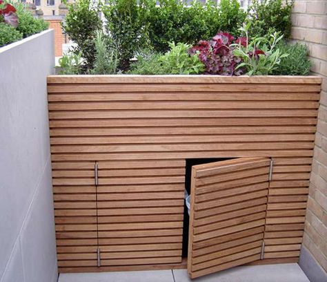 Clever - a built in bin store with a green roof for wildlife Garden Fence Panels, Front Garden Design, Plants Growing, Building A Fence, Contemporary Garden, Garden Store, Garden Trellis, Garden Fencing, Garden Storage