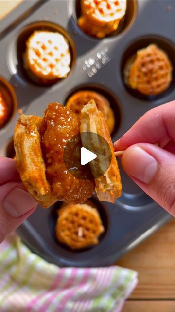 Shay Spence on Instagram: "spicy chicken and waffle sliders. (true life: i’m addicted to this little muffin tin)

SPICY CHICKEN AND WAFFLE SLIDERS
12 frozen chicken nuggets or popcorn chicken
1 1/2 tsp. cayenne pepper
4 Tbsp. butter, melted
2 Tbsp. maple syrup
2 tsp. hot sauce
24 mini frozen waffles

Preheat oven to 350F. In a 12-cup muffin tin, add one piece of chicken to each cup and bake in oven until crispy, 10-12 minutes. In a medium bowl, add cayenne, butter, maple syrup and hot sauce. Toss chicken in sauce while hot and set aside. 

Place one mini waffle in each cup of the muffin tin and transfer to oven until slightly toasted, about 5 minutes. Top with chicken then another mini waffle, securing with a toothpick. Brush the tops with any excess sauce from the chicken and bake until g Chicken N Waffles Appetizer, Chicken And Waffles Appetizer, Chicken Waffle Bites, Chicken And Waffle Sliders, Shay Spence, Chicken Sandwich Sauce, Chicken Waffles Recipe, Chicken In Sauce, Spicy Sauce Recipe