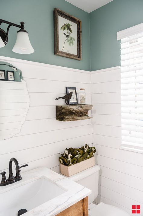 Bathroom Shiplap, Interior Design Blogs, Shiplap Bathroom, Bad Inspiration, Design Websites, Downstairs Bathroom, Bathroom Redo, In Bathroom, Bathroom Renos