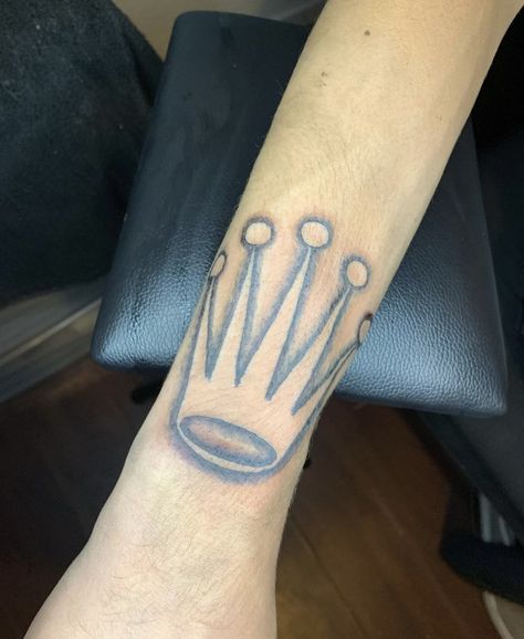 Rolex Crown Tattoo, Rolex Tattoo, Tag Tattoo, Rolex Crown, Black Hair Cuts, Chicano Art Tattoos, Chest Tattoo Men, Crown Tattoo, Chicano Art