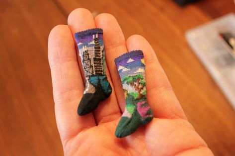 Seventy Stitches To The Inch: Althea Crome's Tiny Knits | Arts & Culture - Indiana Public Media Alice Starmore, Miniature Knitting, Hand Knit Socks, Coraline, Book Making, Knitting Inspiration, Softies, Knitting Projects, Knitting Socks