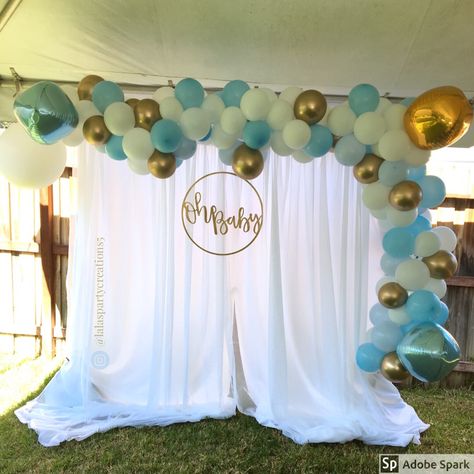 Baptismal Decorations Boy Backdrops, Baby Shower Backdrop Boy, Bautizo Ideas, Balloon Garland Diy, Baby Shower Theme Decorations, Ideas Decoracion, Outdoor Baby Shower, Gold Baby Shower, Gold Backdrop