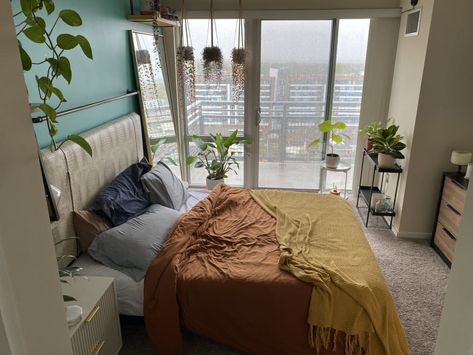 Small Bedroom With Balcony, Living Room Bedroom Combo, Living Room And Bedroom Combo, Small Spaces Living Room, Bedroom With Balcony, San Francisco Apartment, Cottage Style Kitchen, Bedroom Balcony, Small Space Living Room