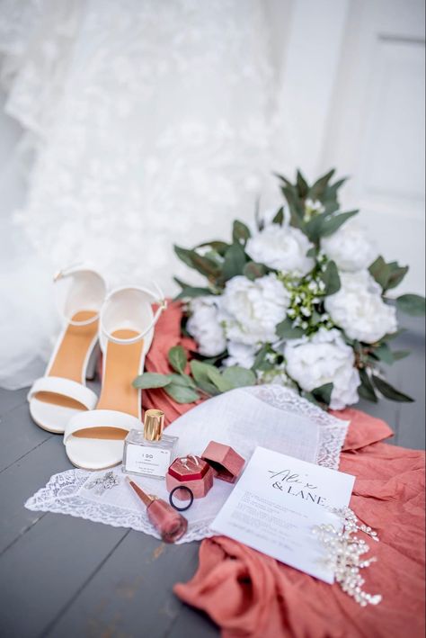 Wedding details including: shoes, ring, invitations, perfume, hair details and lipstick Wedding Photography Detail Shots, Wedding Detail Shots, Hair Details, Ring Shots, Photo Wedding Invitations, Shoes Photo, Bride Getting Ready, Bride Shoes, Detail Shots