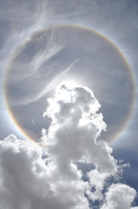 Circular rainbow, just outside Tibet Cirrus Cloud, Sky With Clouds, Fire Rainbow, White Clouds, To Infinity And Beyond, 판타지 아트, Chiaroscuro, Sky And Clouds, Natural Phenomena