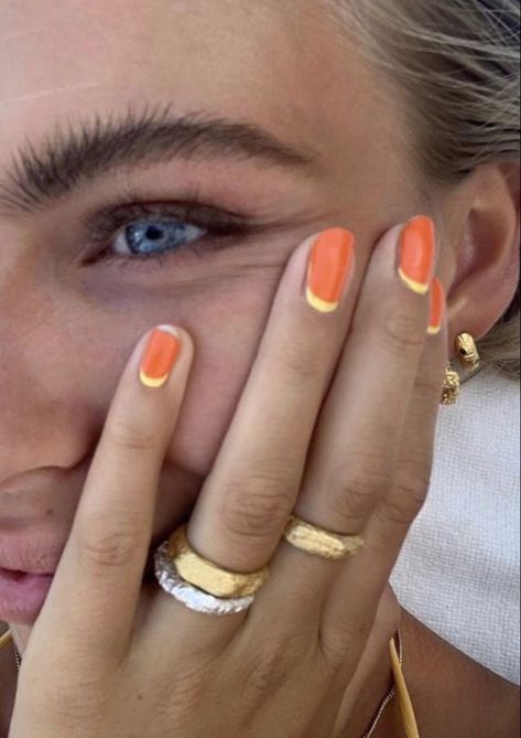 Mail Inspo 2023, Bridesmaid Nails, Mail Inspo, Short Summer Nails, Summer California, Bridesmaids Nails, Retro Nails, Hello Nails, Stunning Nail Designs