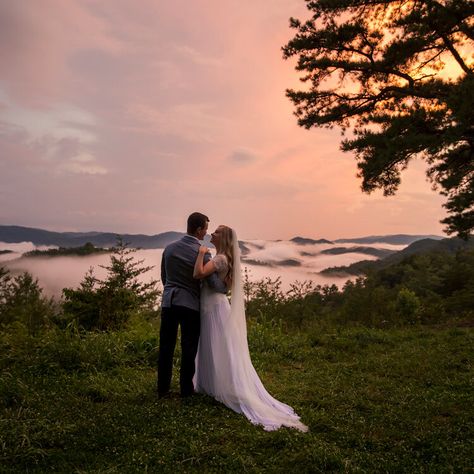 Elope to Gatlinburg | Effortless Elopements Gatlinburg Tn Wedding, Gatlinburg Elopement, Gatlinburg Weddings, Lavender Wedding Theme, Smoky Mountain Wedding, Mountain Weddings, Elopement Packages, Gatlinburg Tennessee, Gatlinburg Tn