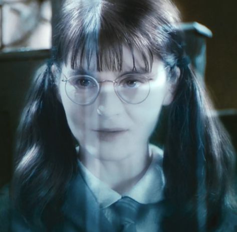 Moaning Myrtle, Country Relationship Goals, Country Relationships, Harry Potter Icons, The Goblet Of Fire, The Sorcerer's Stone, Harry Potter Costume, Harry James, Chamber Of Secrets