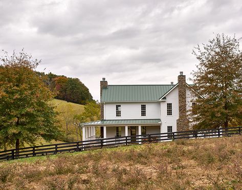 Brewer Hollow Farmhouse - Elizabeth Eason Architecture Appalachian Architecture, Iowa Farmhouse, Historic Farmhouse, Historic Renovation, Historical Design, East Tennessee, Summer Sky, Easter Design, Interior Photo