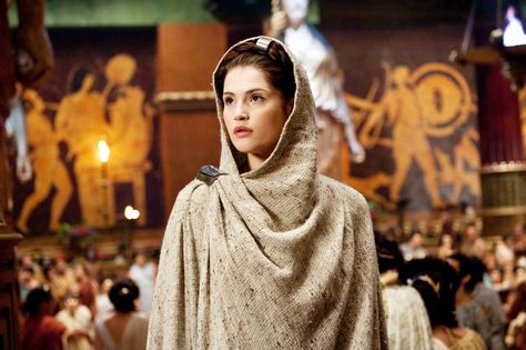 Gemma Arterton stars as Io in Warner Bros. Pictures Clash of the Titans (2010) Gemma Arteton, Clash Of The Titans, Prince Of Persia, The Titans, Gemma Arterton, Liam Neeson, English Actresses, Kate Winslet, Japanese Women