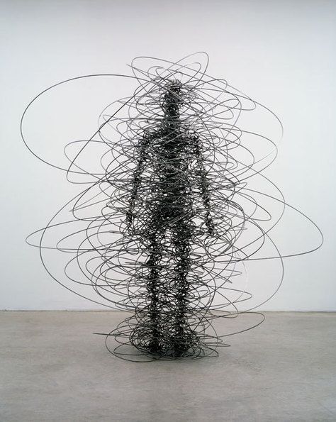 Sculptures Sur Fil, Figurative Kunst, Antony Gormley, Sculptures Céramiques, Sculpture Metal, Gcse Art, White Room, Wire Sculpture, The Human Body