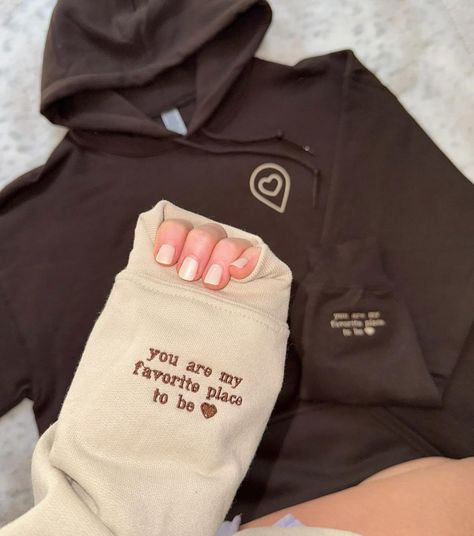 If they sent this to you, they wanna get matching hoodies🤭💕 Which one would you wear with ur partner/ bestie??❣️ some recent orders🌷 This gift is something they will wear forever & when they wear it they’ll be reminded of how much love & appreciation you have for them🫶🏼 SHOP NOW~Link in bio<3 ~~ #anniversary #anniversarygift #gift #embroiderymachine #embroidery #custominitials #asmr #embroideryasmr #SmallBusiness #bfgiftideas #gfgiftideas #boyfriendgiftideas #girlfriendgiftideas #match... Partner Gifts, Hoodies Design Ideas, 3 Anniversary, Hoodies Ideas, Matching Hoodies For Couples, Matching Hoodies, Bf Gifts, Cute Couple Gifts, I Love My Girlfriend