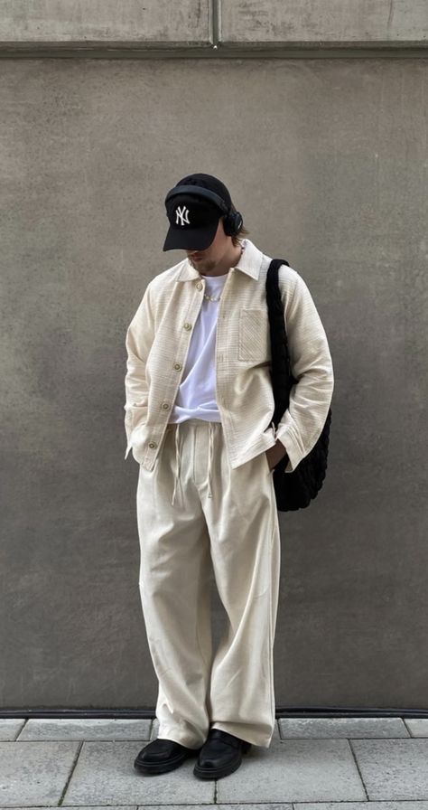 Baggy Outfit Ideas Men, Baggy Trousers Outfit Men, Baggy Trousers Outfit, Mens Fashion Aesthetic, Trousers Outfit Men, Big Jeans, Travel Fits, Baggy Outfit Ideas, Baggy Jeans Outfit