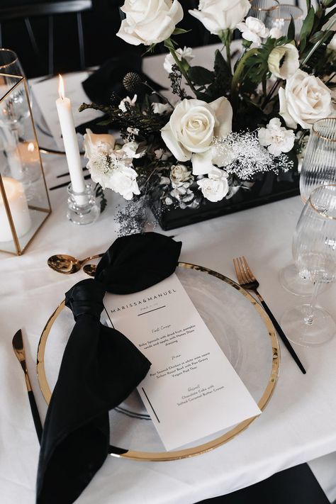 Modern Chic Wedding Inspiration at The Black Barn Winter Wedding Reception Decorations, Gold Accents Wedding, Choosing Wedding Colors, Chic Wedding Inspiration, White Barn Wedding, Getaway Wedding, Modern Chic Wedding, Barn Wedding Reception, Black Barn