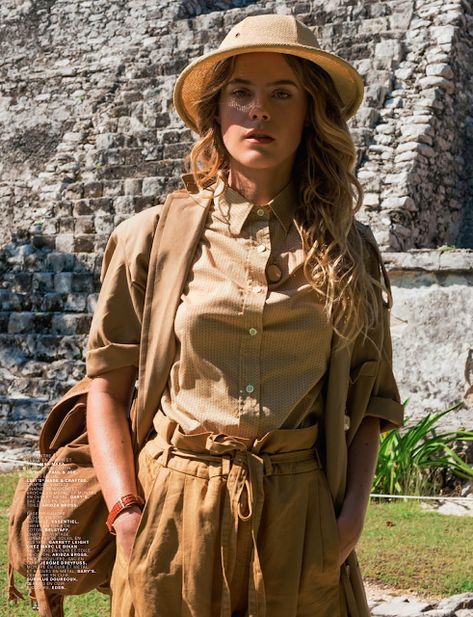 Scandinavian Archaeologist - Album on Imgur Mystic Aesthetic, Moda Safari, Safari Clothes, Safari Costume, Pith Helmet, Safari Outfit, Safari Outfits, Safari Chic, School Dresses